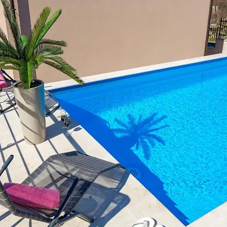 Lemily Vilă Matulji