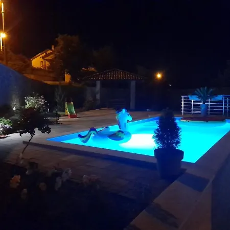 Vila Lemily