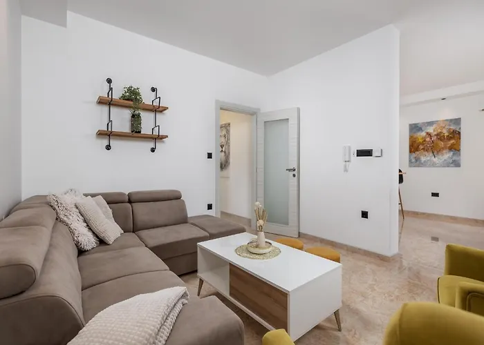 ヴィラ Lemily マトゥリ